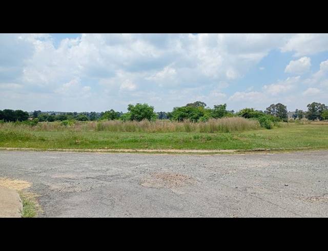 LAND FOR SALE IN CARLETONVILLE